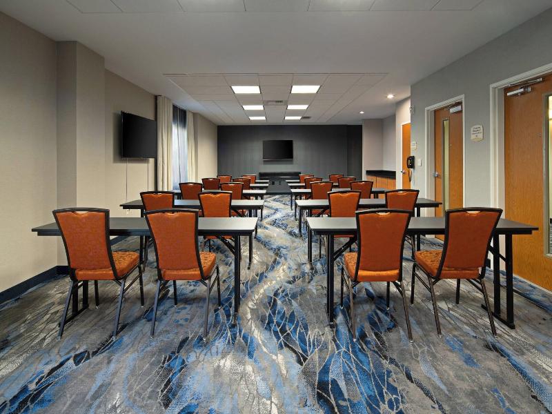Fairfield Inn & Suites Seattle Bremerton image