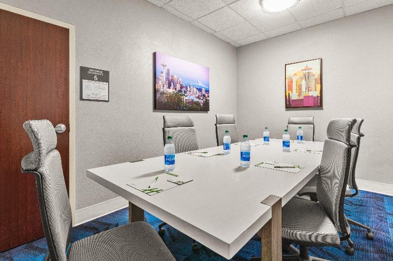 Holiday Inn & Suites Bothell - Seattle Northeast image