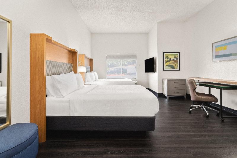 Holiday Inn & Suites Bothell - Seattle Northeast image