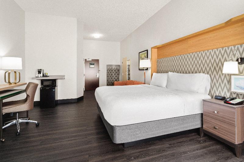 Holiday Inn & Suites Bothell - Seattle Northeast image