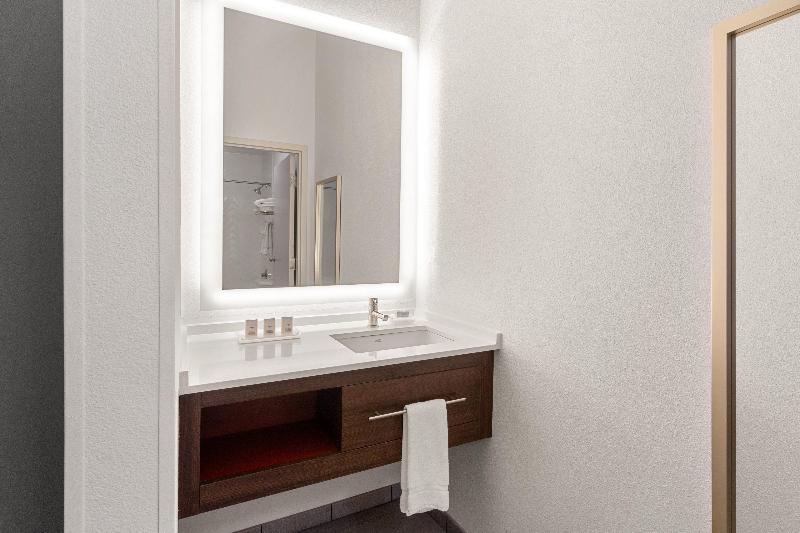 Holiday Inn & Suites Bothell - Seattle Northeast image