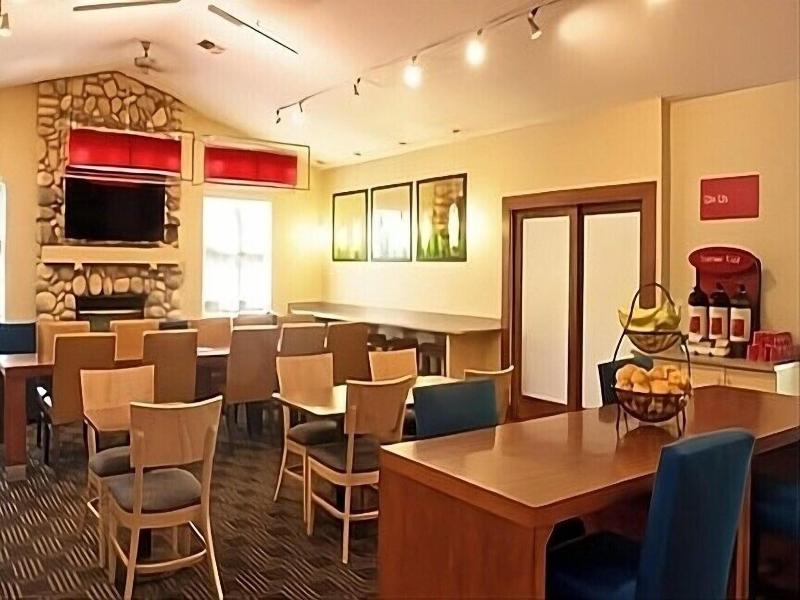 TownePlace Suites Seattle Everett/Mukilteo — photo 67