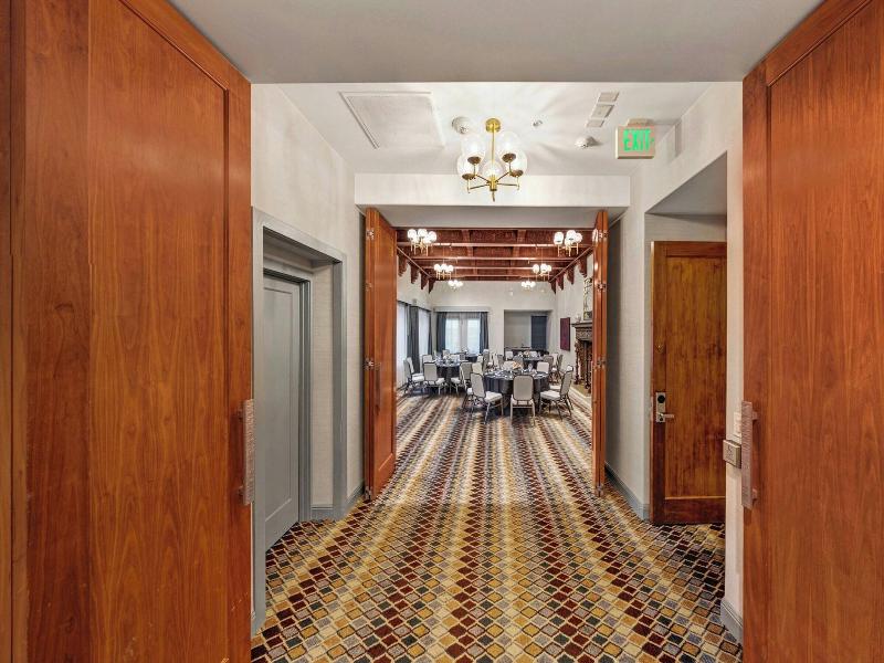 Hotel Adagio, Autograph Collection image