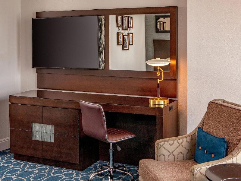 Hotel Adagio, Autograph Collection image