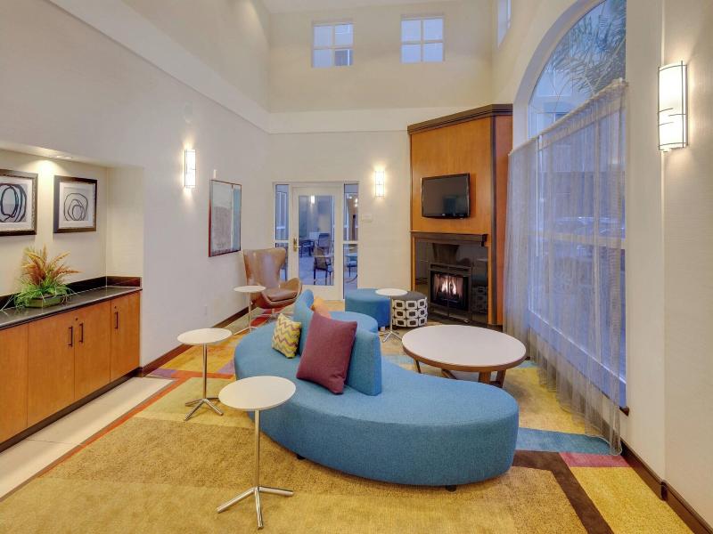 Fairfield Inn &Suites San Francisco Airpt/Millbrae image