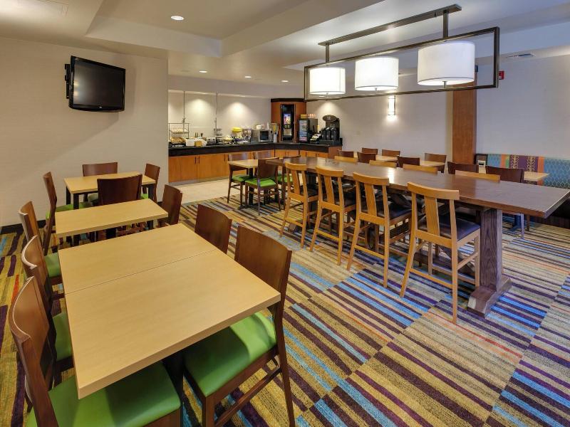 Fairfield Inn &Suites San Francisco Airpt/Millbrae image