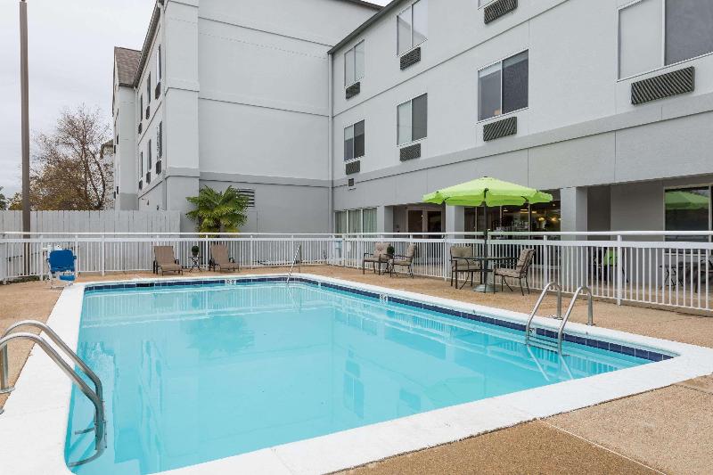 WINGATE BY WYNDHAM SHREVEPORT AIRPORT