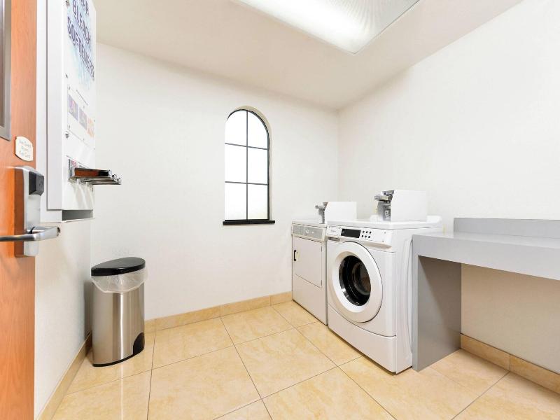 Fairfield Inn & Suites Santa Cruz - Capitola image