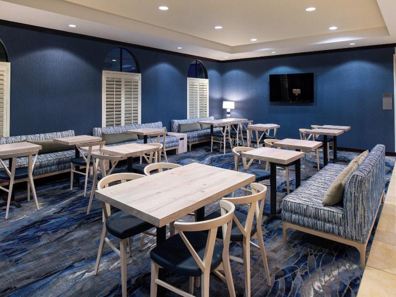 Fairfield Inn & Suites Santa Cruz - Capitola image