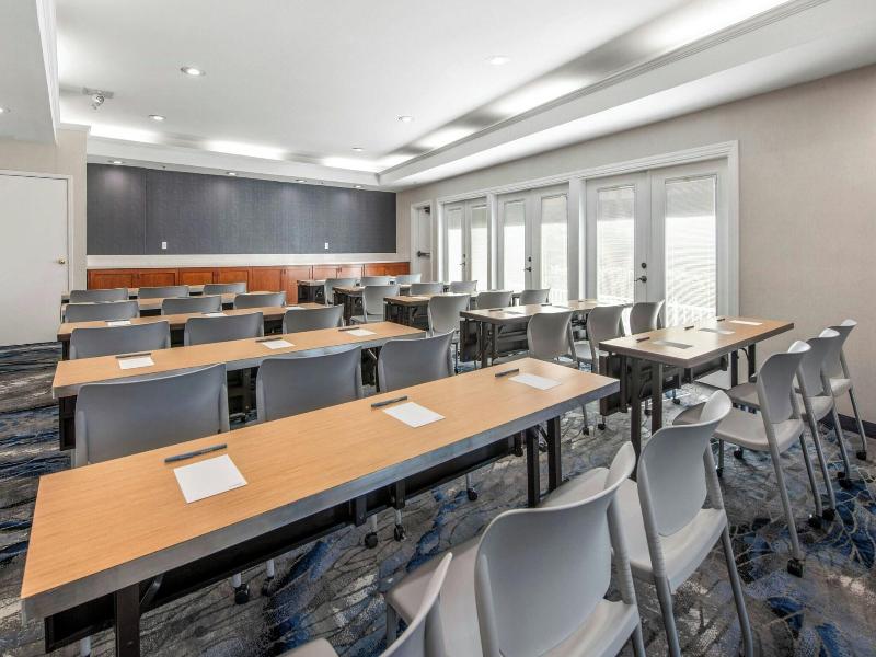 Fairfield Inn & Suites San Jose Airport image