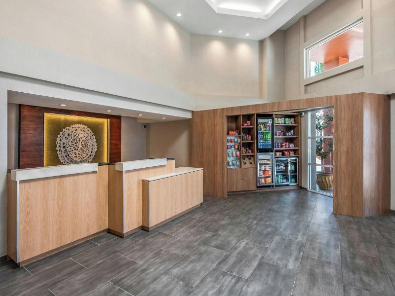 Fairfield Inn & Suites San Jose Airport image