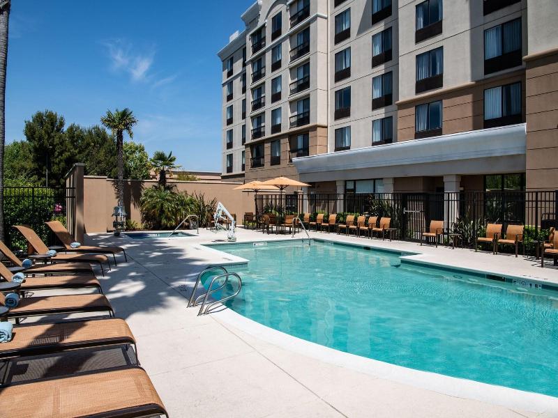 Courtyard Newark Silicon Valley image
