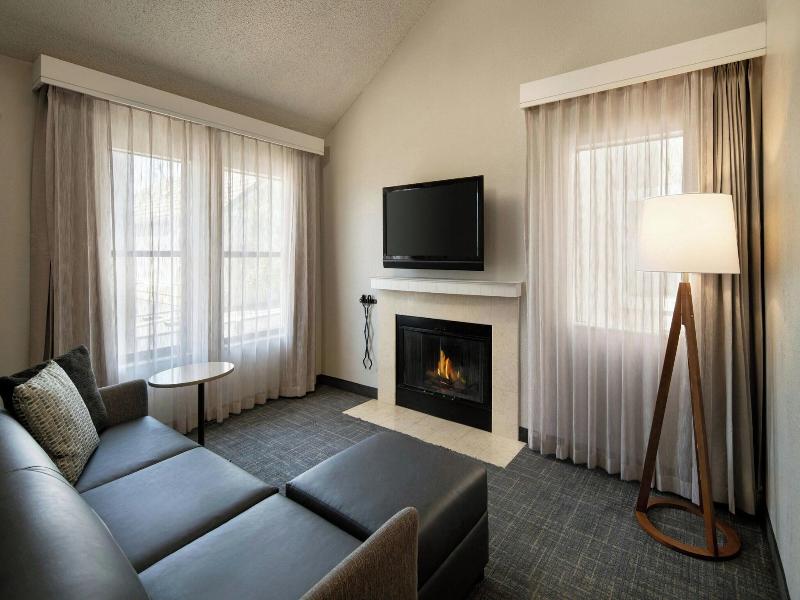 Residence Inn Anaheim Placentia/Fullerton image