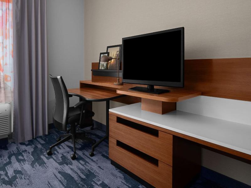 Fairfield Inn & Suites Tustin Orange County image