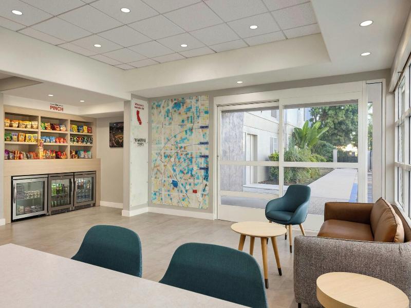 Towneplace Suites Anaheim Maingate Angel Stadium image