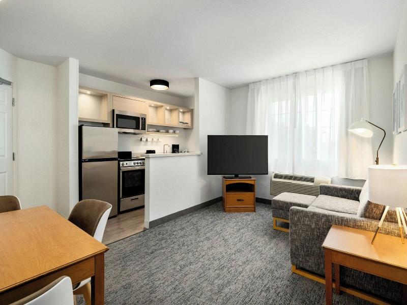 Towneplace Suites Anaheim Maingate Angel Stadium image