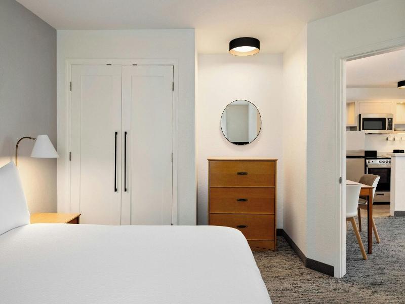 Towneplace Suites Anaheim Maingate Angel Stadium image