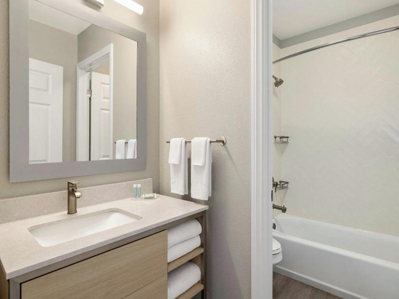 Towneplace Suites Anaheim Maingate Angel Stadium image