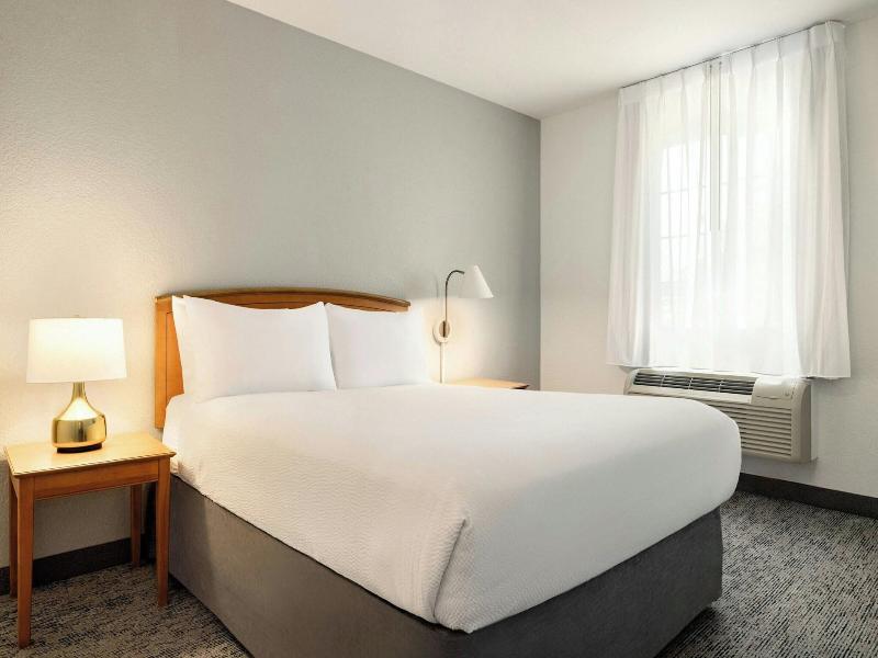 Towneplace Suites Anaheim Maingate Angel Stadium image