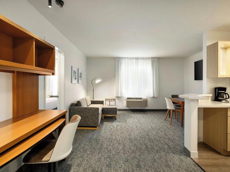 Towneplace Suites Anaheim Maingate Angel Stadium image
