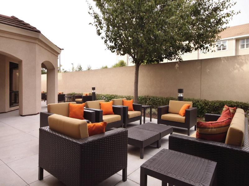 Courtyard Salinas Monterey image