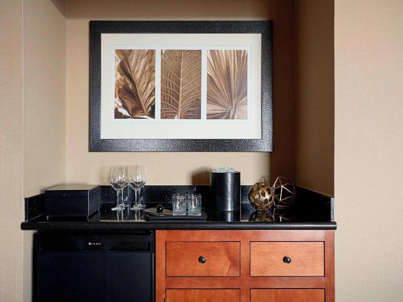 Stamford Marriott Hotel & Spa image