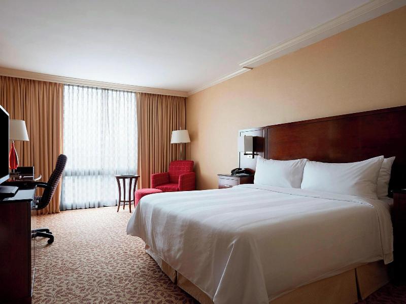 Stamford Marriott Hotel & Spa image