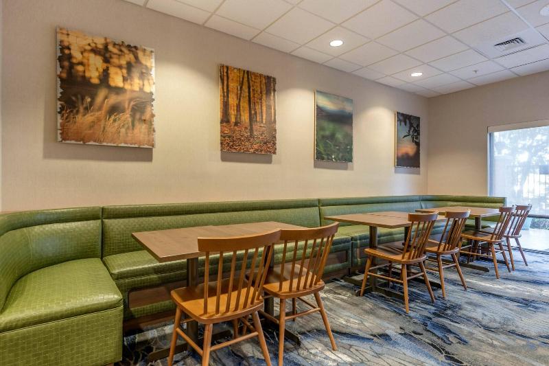 Fairfield Inn & Suites Holiday Tarpon Springs image
