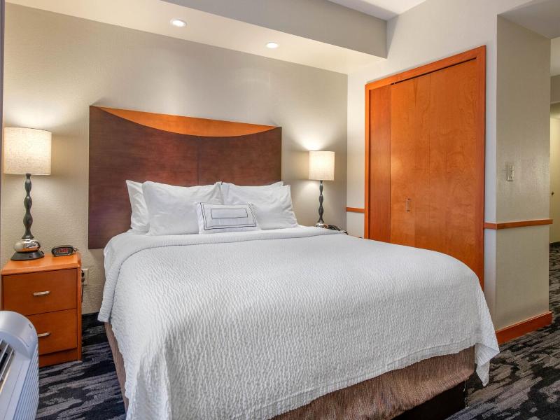 Fairfield Inn & Suites Holiday Tarpon Springs image