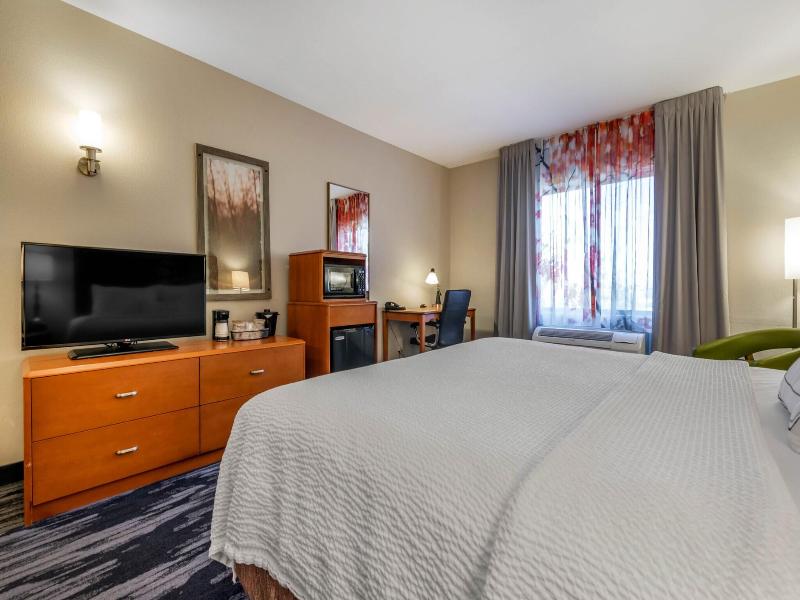 Fairfield Inn & Suites Holiday Tarpon Springs image