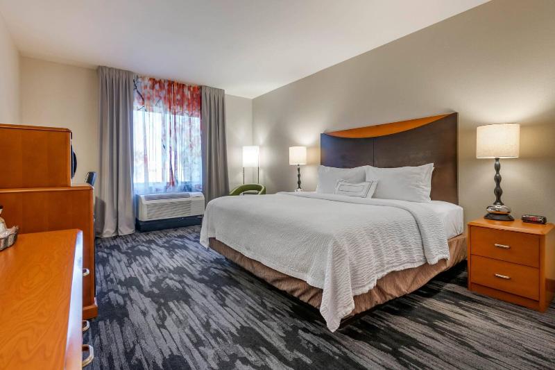 Fairfield Inn & Suites Holiday Tarpon Springs image