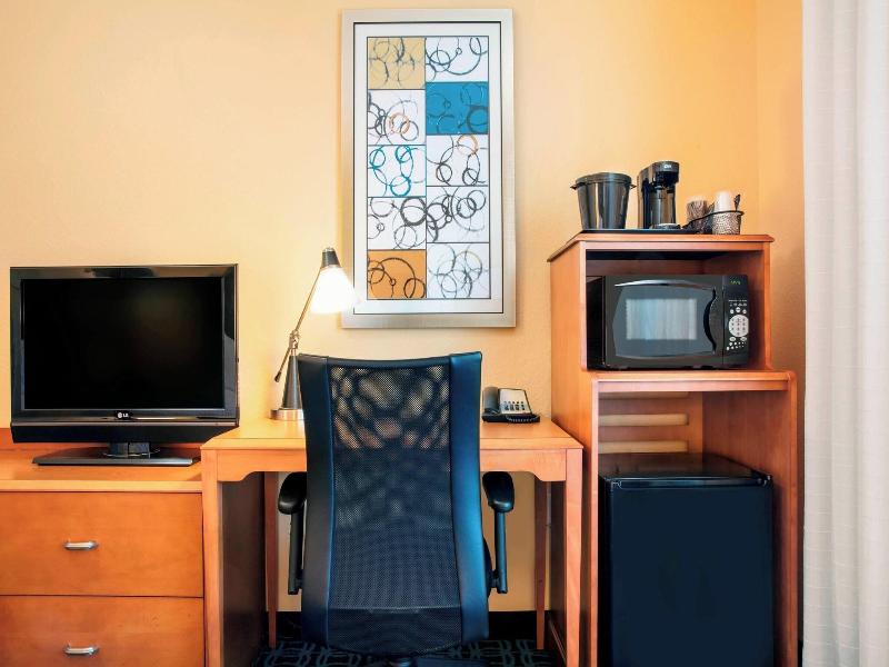 Fairfield Inn & Suites Lakeland Plant City image