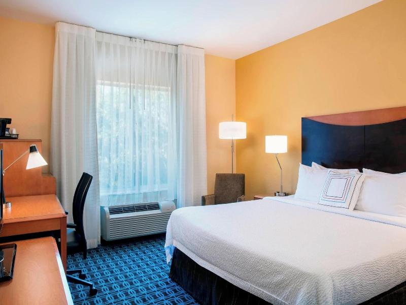 Fairfield Inn & Suites Lakeland Plant City image