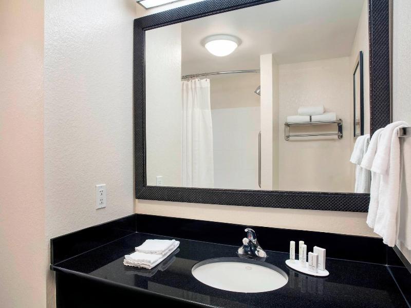 Fairfield Inn & Suites Lakeland Plant City image