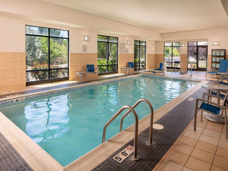 Towneplace Suites Vernal image