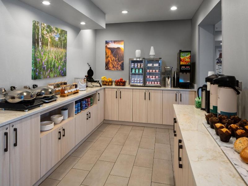 Towneplace Suites Vernal image