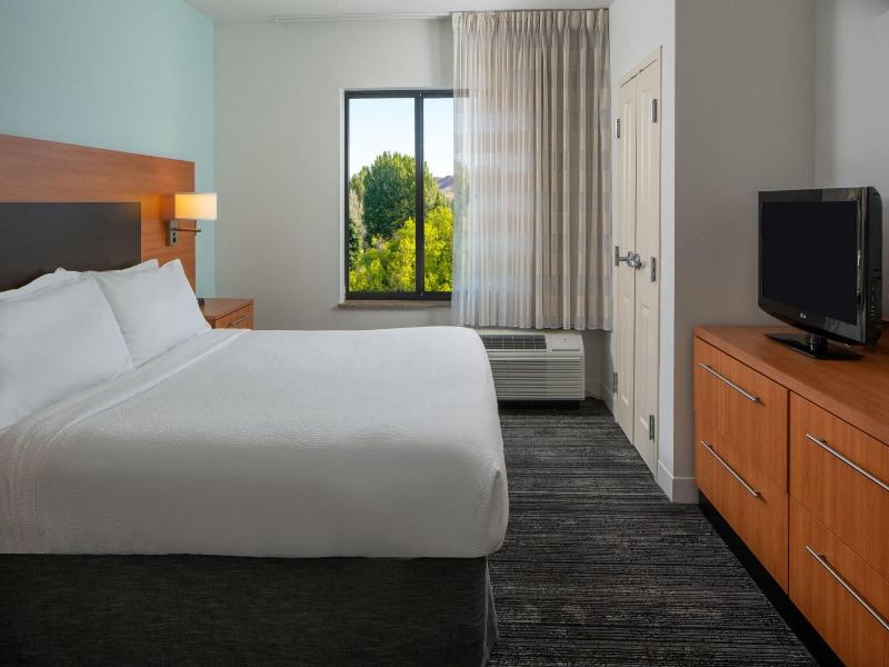 Towneplace Suites Vernal image