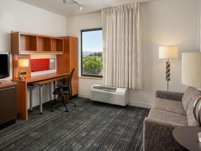 Towneplace Suites Vernal image
