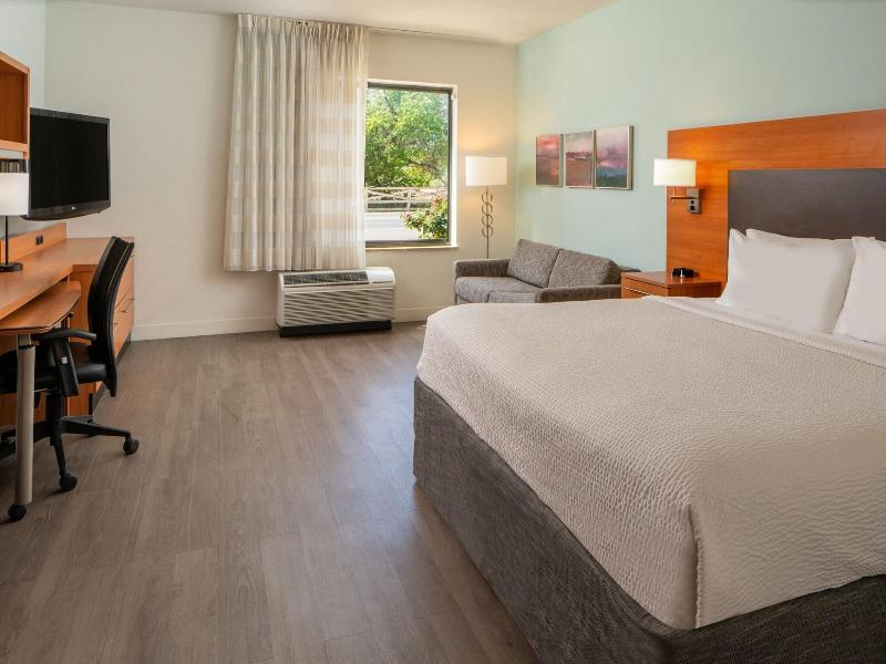Towneplace Suites Vernal image