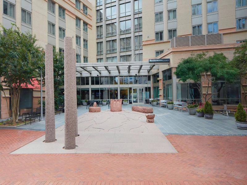 Residence Inn Arlington Courthouse image