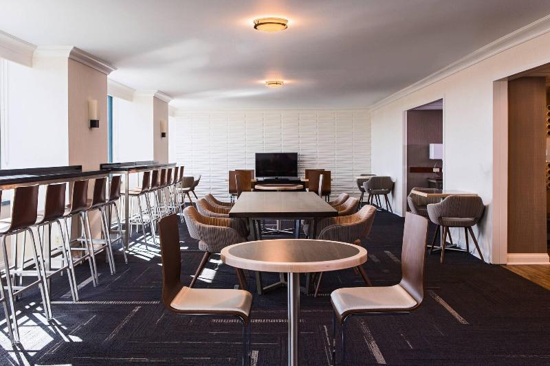 Falls Church Marriott Fairview Park image