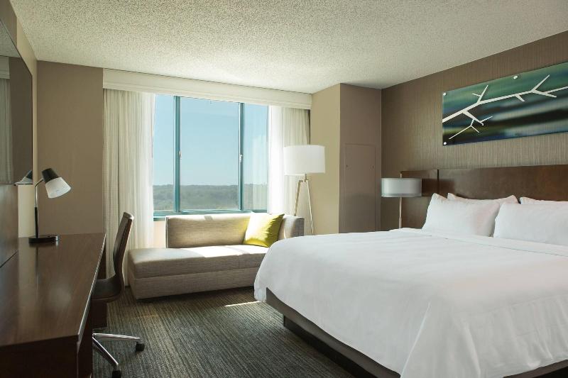 Falls Church Marriott Fairview Park image