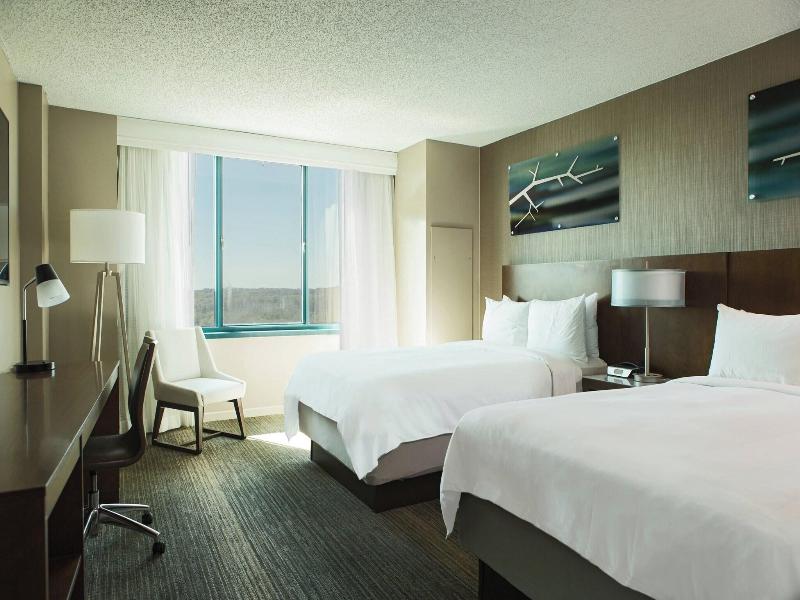 Falls Church Marriott Fairview Park image