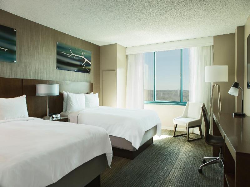 Falls Church Marriott Fairview Park image