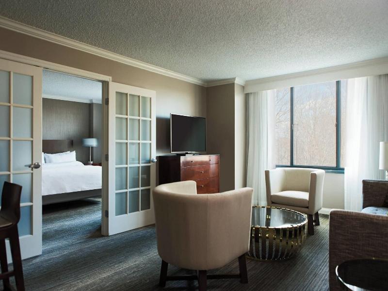 Falls Church Marriott Fairview Park image