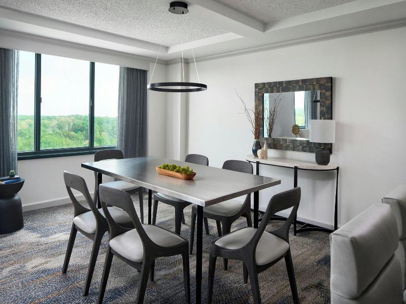Falls Church Marriott Fairview Park image