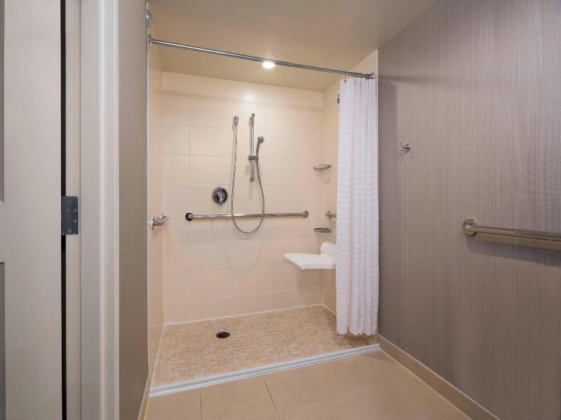 Falls Church Marriott Fairview Park image