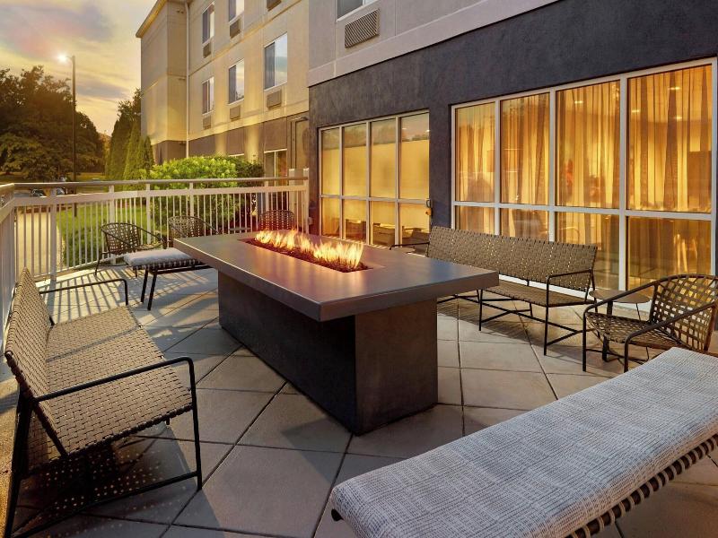 Fairfield Inn & Suites Frederick image