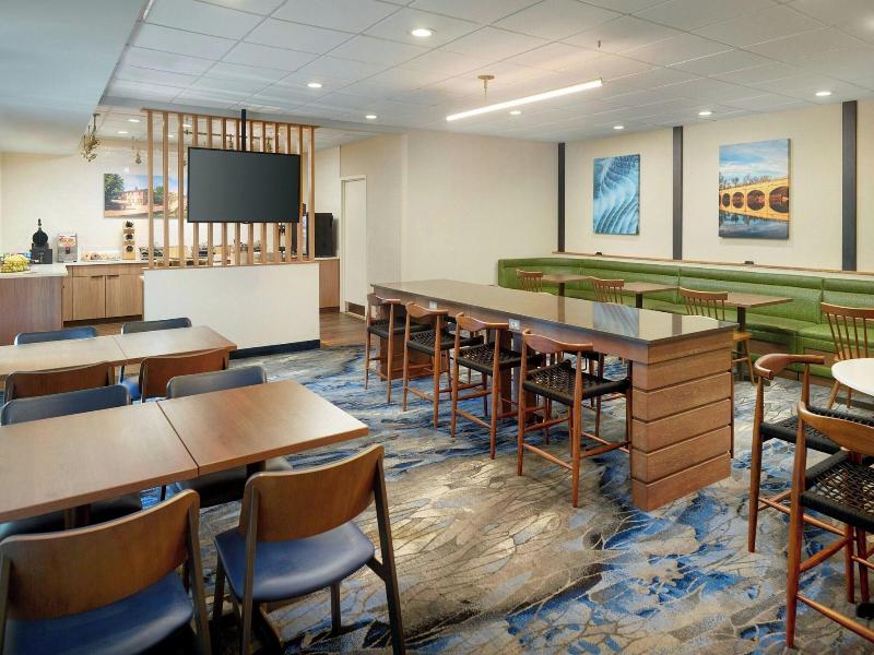 Fairfield Inn & Suites Frederick image