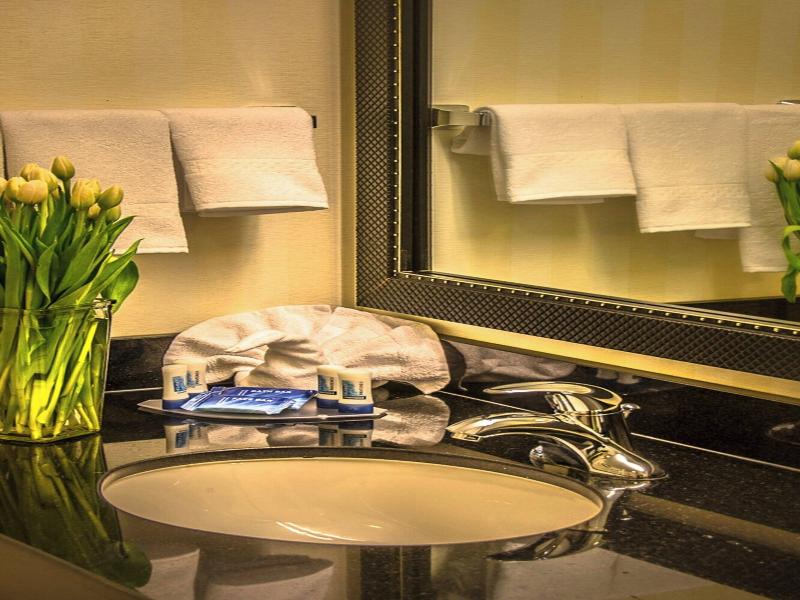 Fairfield Inn & Suites Washington, Dc/New York Av. image